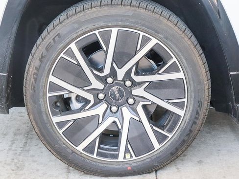 New 2025 Jeep Wagoneer S Limited image 10