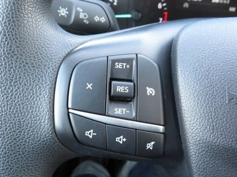 Certified 2021 Ford Escape SE image 21