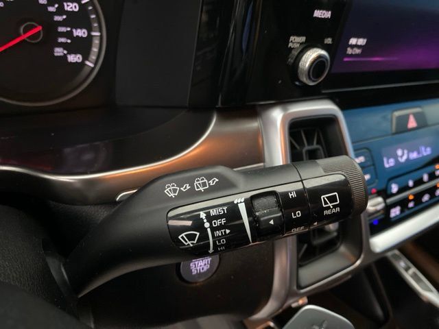 Used 2022 Kia Sorento S AWD/4WD image 23