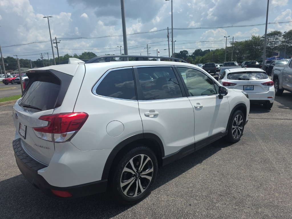 Used 2023 Subaru Forester Limited AWD/4WD image 5