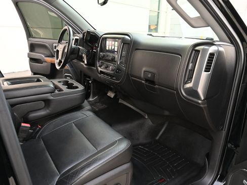 Used 2015 Chevrolet Silverado 1500 LTZ AWD/4WD image 12