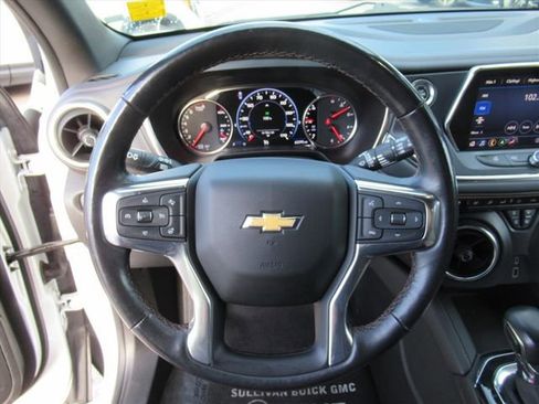 Used 2022 Chevrolet Blazer Premier w/ Enhanced Convenience Package image 17