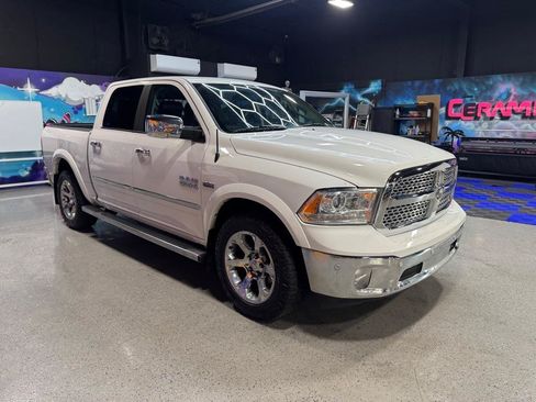 Used 2016 RAM 1500 Laramie w/ Convenience Group AWD/4WD image 7
