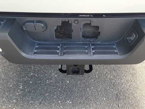 Certified 2025 Toyota Tacoma SR5 RWD image 11