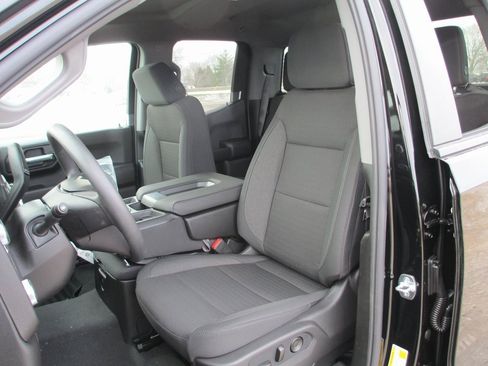 New 2026 GMC Sierra 1500 Pro w/ Pro Value Package image 15