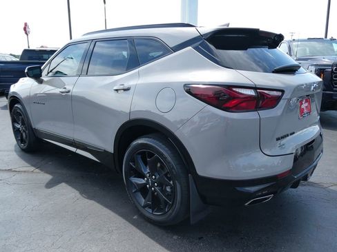 Certified 2021 Chevrolet Blazer RS w/ Enhanced Convenience Package AWD/4WD image 9