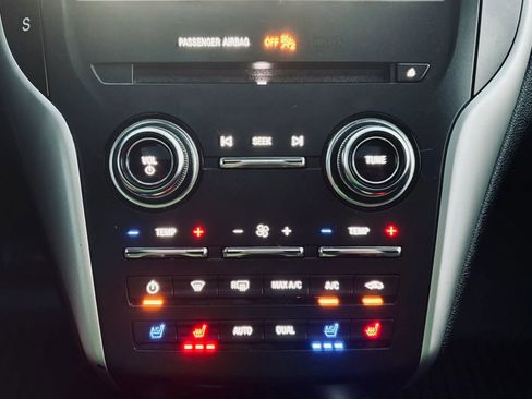 Used 2017 Lincoln MKC Reserve w/ Lincoln MKC Climate Package image 33