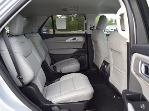 New 2026 Ford Explorer Active w/ Active Comfort Package image 24
