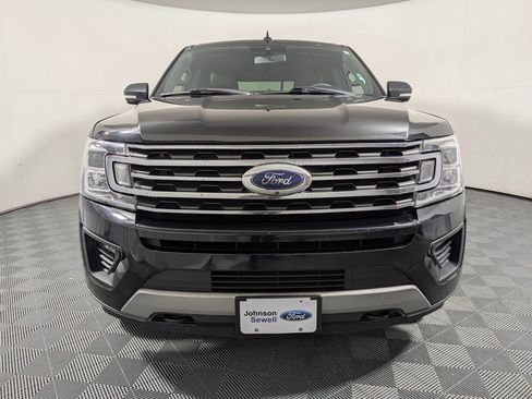 Used 2020 Ford Expedition XLT w/ Equipment Group 202A AWD/4WD image 3