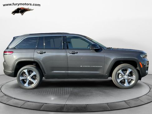 New 2025 Jeep Grand Cherokee Limited AWD/4WD image 2