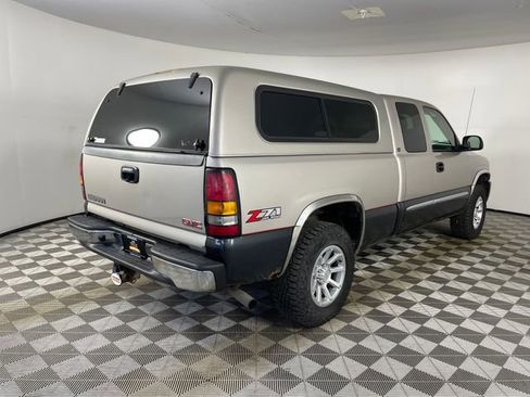 Used 2004 GMC Sierra 1500 SLE w/ Light Duty Power Package AWD/4WD image 21