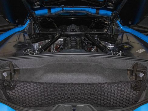 Used 2024 Chevrolet Corvette Stingray Premium Cpe w/ Z51 Performance Package RWD image 20