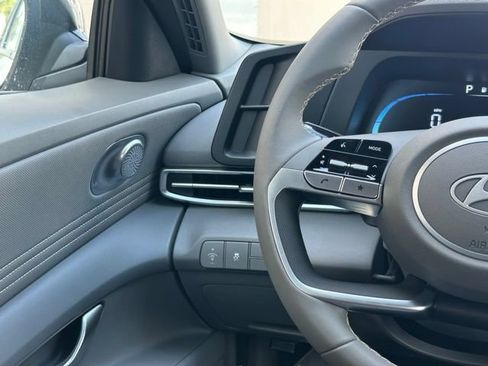 New 2026 Hyundai Elantra Sport FWD image 17