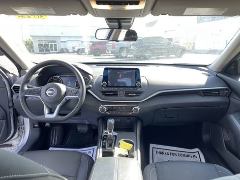 Used 2022 Nissan Altima 2.5 SV image 19