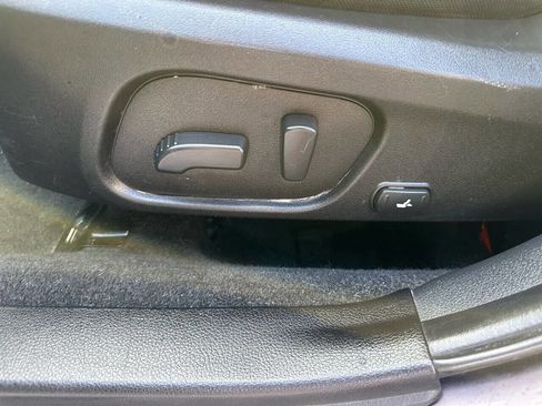 Used 2014 Subaru Forester 2.5i Premium AWD/4WD image 7