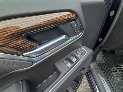 New 2026 GMC Sierra 1500 Elevation image 24