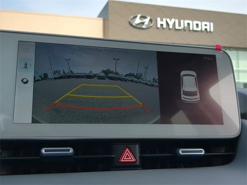 Certified 2023 Hyundai Ioniq 5 SEL w/ Cargo Package image 20