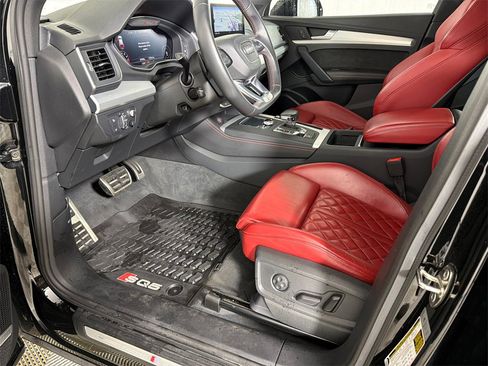 Used 2020 Audi SQ5 Prestige w/ Prestige Package image 11