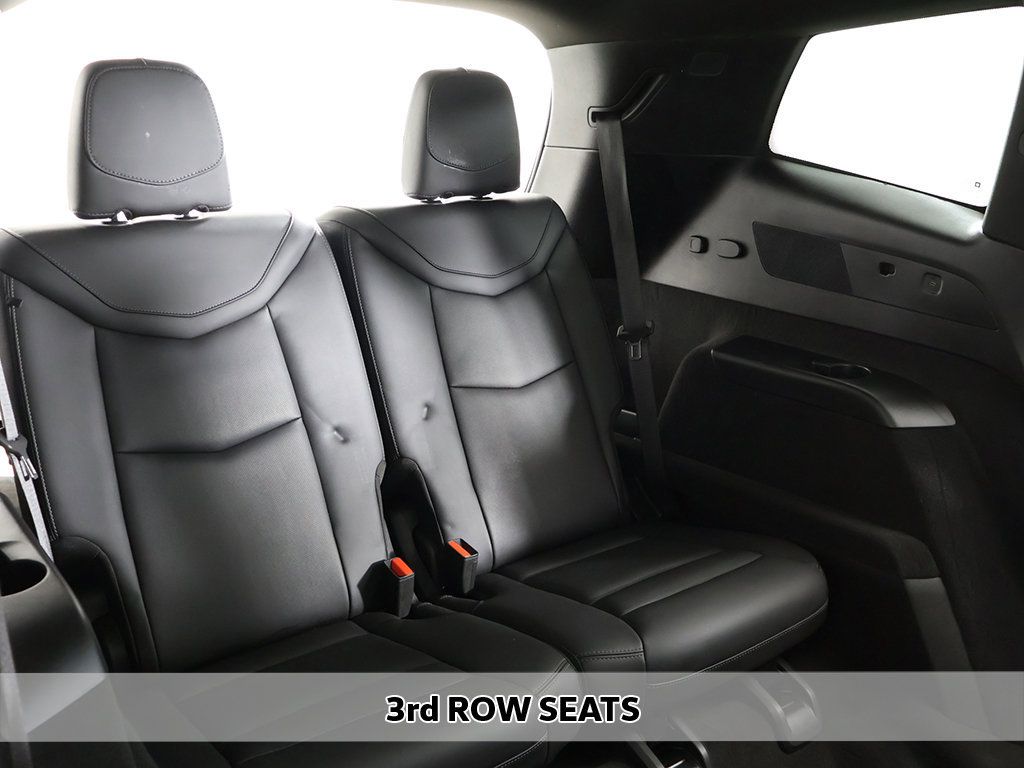 Used 2024 Cadillac XT6 Sport w/ LPO, Floor Liner Package AWD/4WD image 12