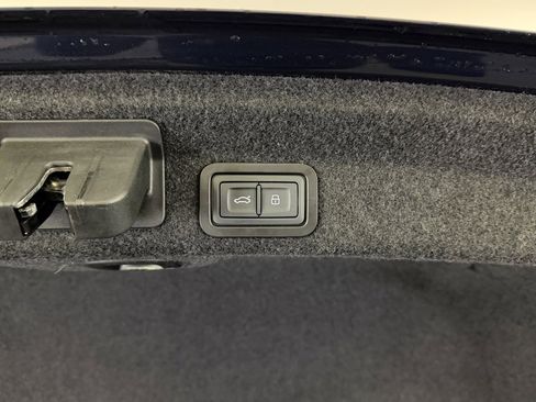 Used 2022 Audi A6 Premium Plus w/ Premium Plus Package image 13