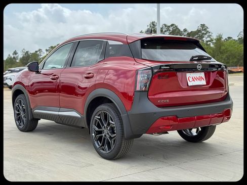 New 2026 Nissan Kicks SR FWD image 21