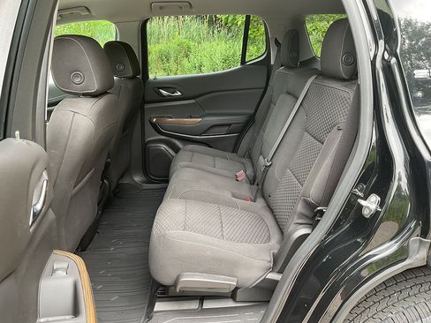 Used 2019 GMC Acadia SLE FWD image 9