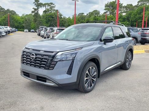 New 2026 Nissan Pathfinder Platinum AWD/4WD image 5