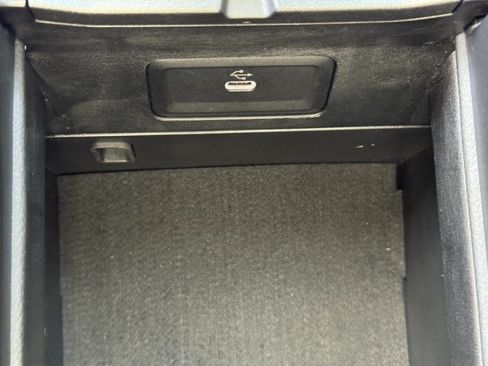 Used 2025 Mercedes-Benz E 350 Sedan w/ Winter Package image 37