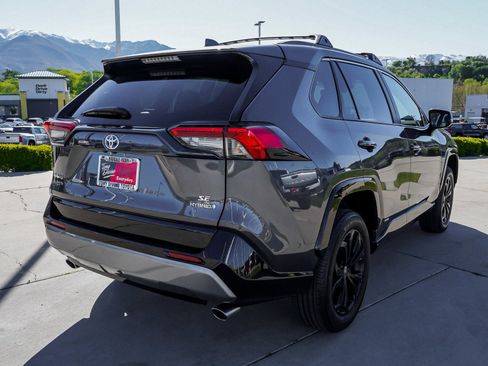 Certified 2024 Toyota RAV4 SE w/ Weather Package AWD/4WD image 8