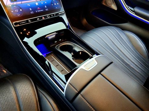 Certified 2022 Mercedes-Benz S 500 4MATIC image 17