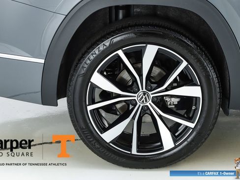 Used 2025 Volkswagen Atlas SEL Premium R-Line image 13