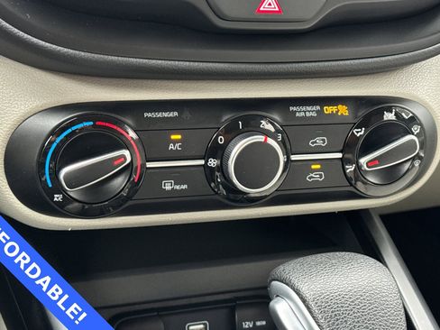 Used 2021 Kia Soul LX image 20