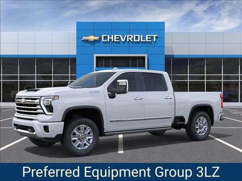 New 2026 Chevrolet Silverado 2500 High Country w/ High Country Premium Package AWD/4WD image 2