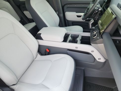 New 2026 Land Rover Defender 110 V8 image 13