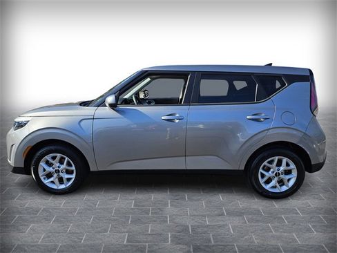 Used 2024 Kia Soul LX w/ Option Group 015 image 4