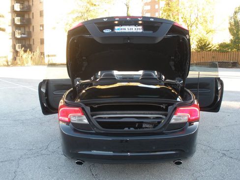 Used 2012 Volvo C70 T5 image 23