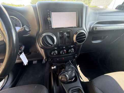 Used 2014 Jeep Wrangler Sport w/ Quick Order Package 23S AWD/4WD image 13