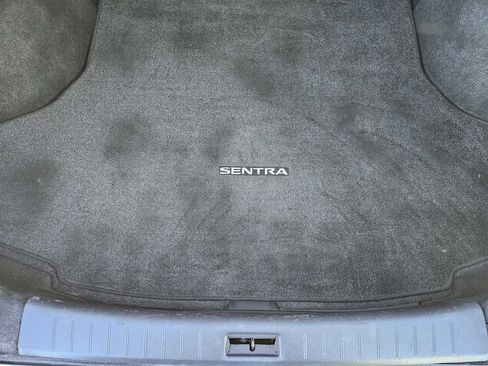 Used 2013 Nissan Sentra FWD image 28