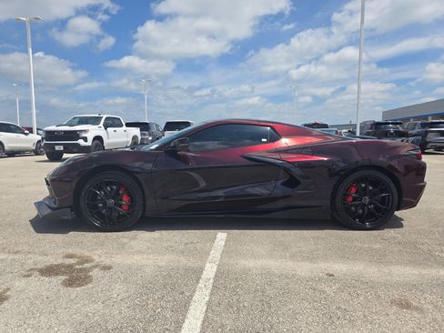 Used 2023 Chevrolet Corvette Stingray Premium Conv w/ Z51 Performance Package RWD image 7