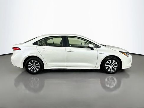 Used 2021 Toyota Corolla LE w/ Carpet Mat Package (TMS) FWD image 9