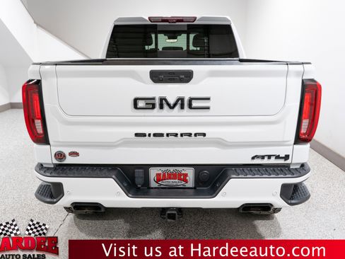 Used 2023 GMC Sierra 1500 AT4 w/ AT4 Premium Package image 4