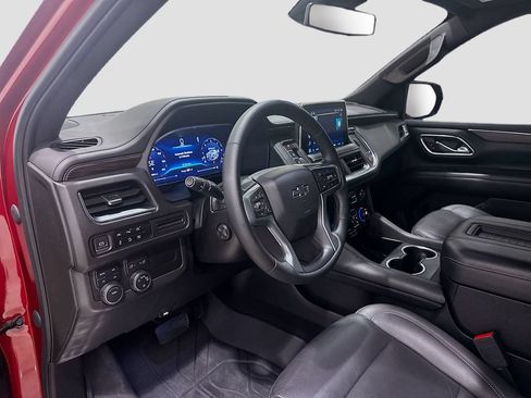 Used 2023 Chevrolet Tahoe Z71 w/ Luxury Package AWD/4WD image 9