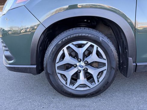 Used 2022 Subaru Forester Premium image 10