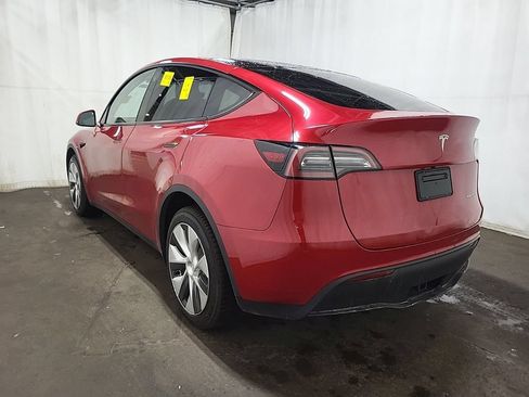 Used 2023 Tesla Model Y Long Range AWD/4WD image 4