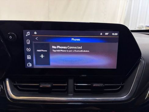 Used 2025 Chevrolet Trax RS w/ Sunroof Package FWD image 45