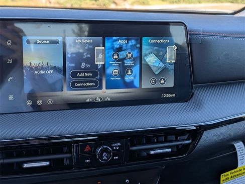 New 2026 Nissan Kicks SR w/ Cold Weather Package image 10