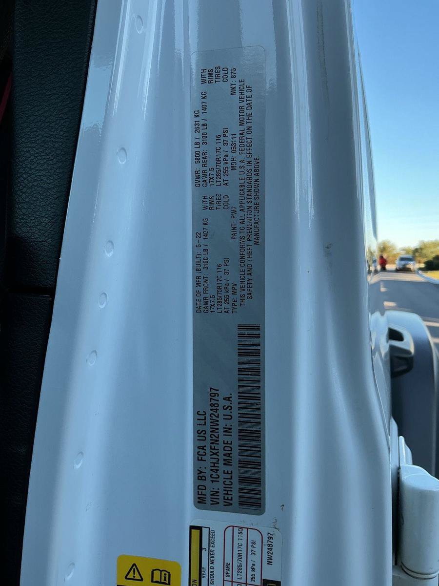 Used 2022 Jeep Wrangler Unlimited Rubicon AWD/4WD image 28