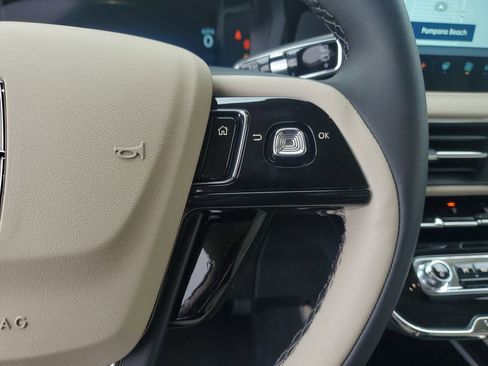 New 2026 Lincoln Corsair Premiere FWD image 24