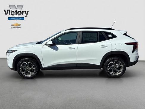 New 2026 Chevrolet Trax LT FWD image 4