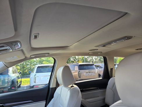 Used 2024 Kia Telluride S w/ S Sunroof Package AWD/4WD image 24